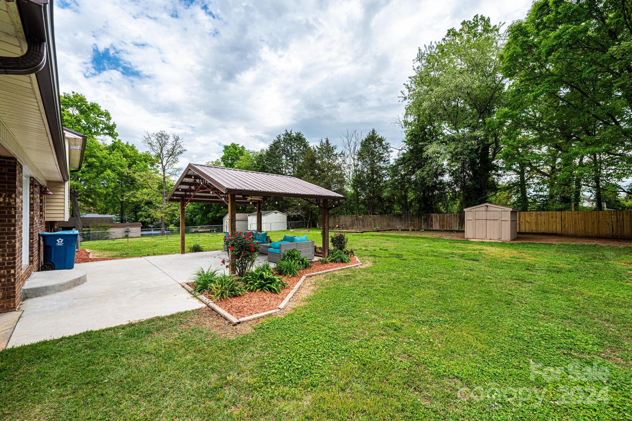 1661 Tanglewood Drive