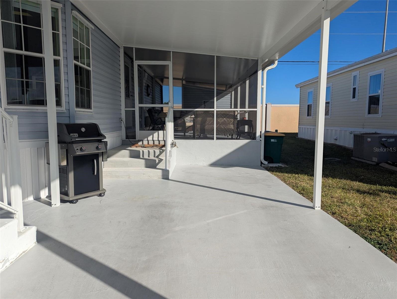 2100 Kings Highway 261