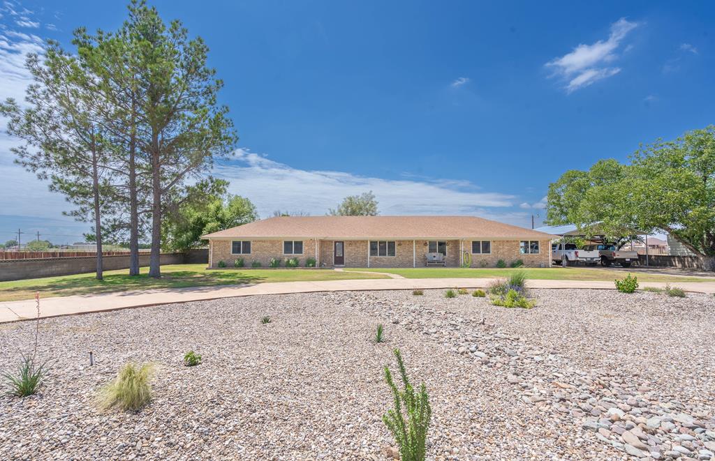 6800 E County Rd 105