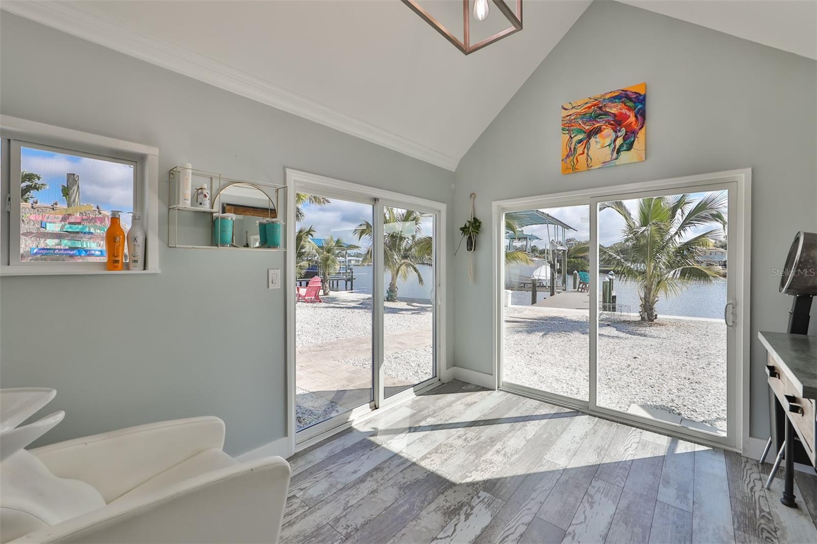 812 Blue Heron Boulevard