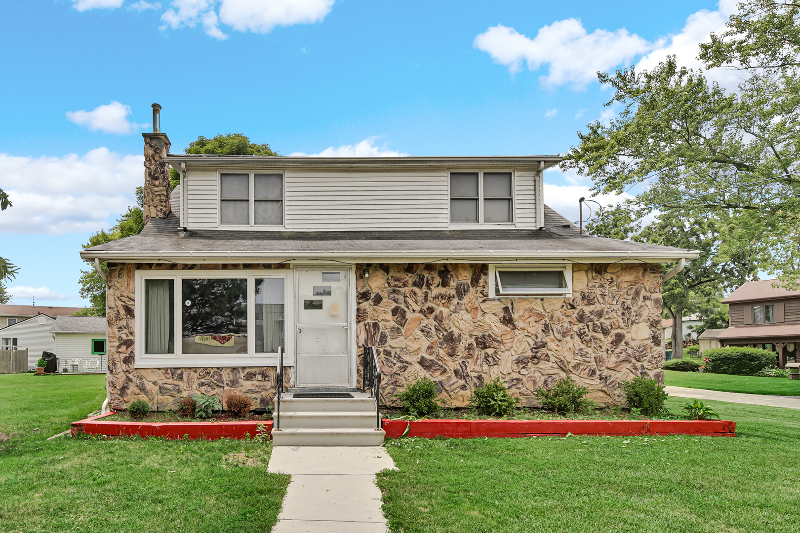 Great opportunity in Lake Zurich! This uniquely configurated home features a versatile layout-perfect for investors, extended families, or those seeking rental income. The main level offers ample living space, a full bath, and 2 bedrooms. The upper level has a separate entrance, its own kitchen, 2 bedrooms, and 1 bath, ideal for added privacy or dual living. The basement includes a washer/dryer, providing convenience for both units. Located within the Forest Lake Community Association, enjoy access to the lake, parks, playgrounds, community center, and year-round family events. A unique home with flexible living options in a desirable neighborhood!