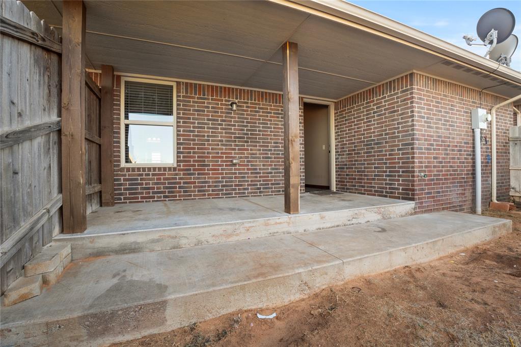 1603 E Lawter Road