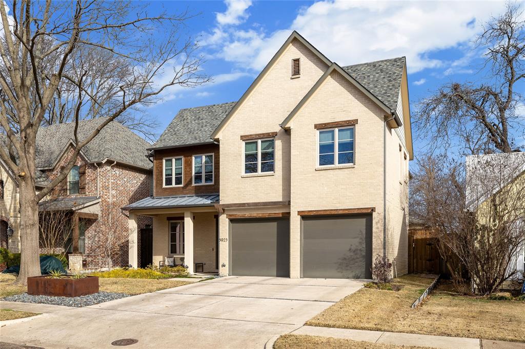 Exceptional Newport built newer home block away from Mockingbird Elementary. Home has great drive up appeal w professional landscaped lawn, mature trees & welcoming front porch for guests. Formal entry welcomes you to beautiful study w wall of built-ins. As you saunter down the hallway you enter an open dining area & views of the living-kitchen & backyard. Chef's kitchen features plenty of prep space, rift cut oak cabinets w natural finish, marble counters, waterfall edge on island, subway tile backsplash, SS appliances w gas cooktop, dual ovens, built-in fridge, vent-a-hood & microwave. Owners suite is on 2nd level w wood floors, opulent bath w floating cabinets, soaking tub, frameless shower & large WIC. There are 2 addt beds upstairs served by private baths. There is downstairs bedroom w full bath too. Addt amenities: upstairs game room, full size laundry room, outdoor living area w built-in cooking area & wbfp, synthetic turf lawn, wood privacy fence, & extra garage storage space