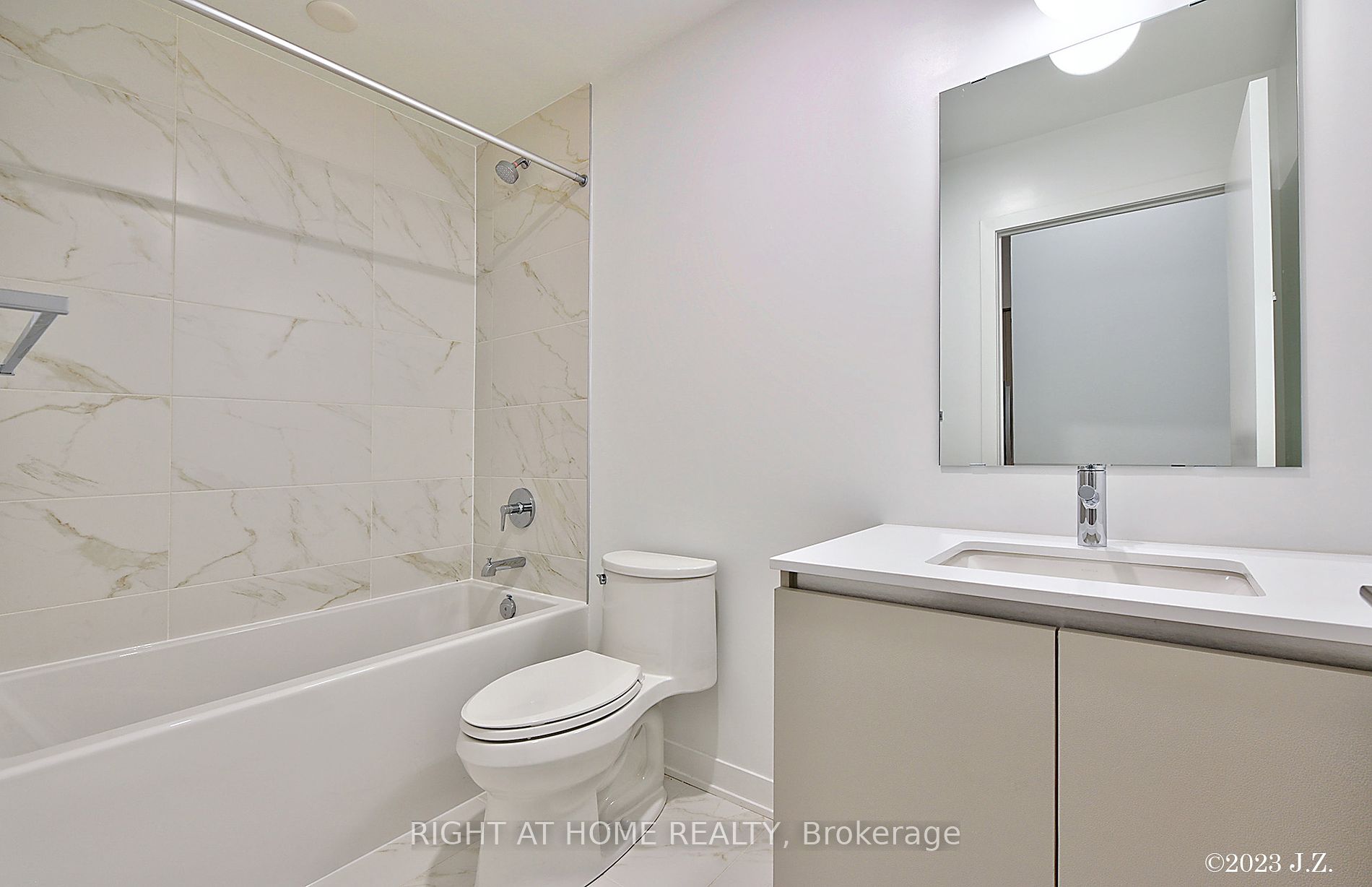 405 W Dundas St St 112