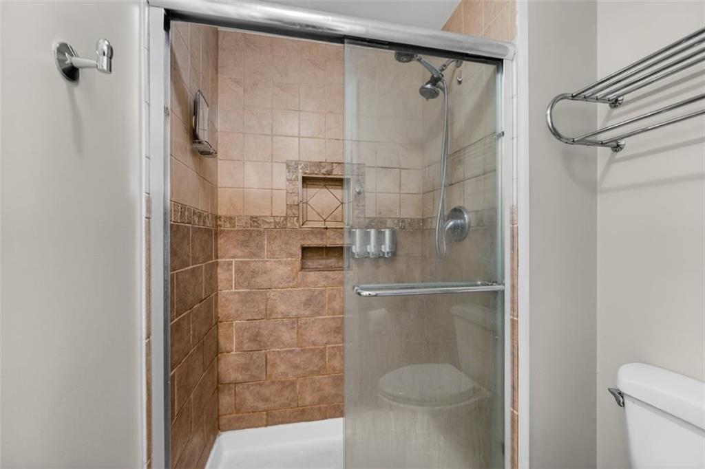 600 NE 114th Street