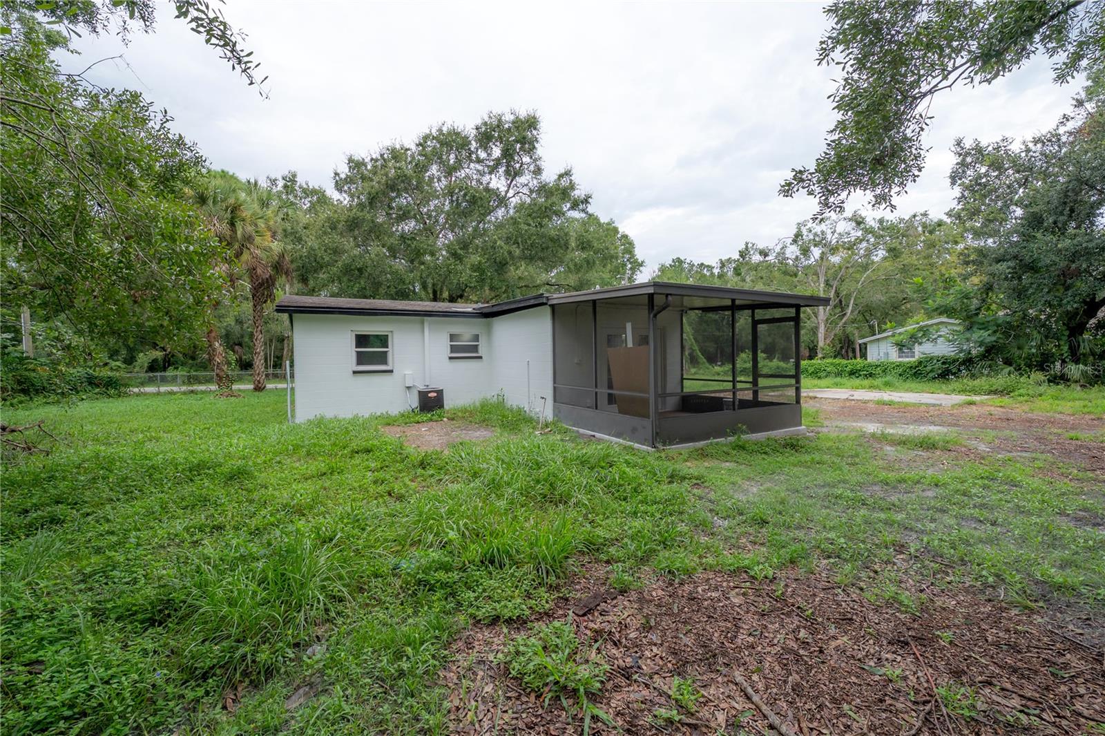10411 N Woodmere Road