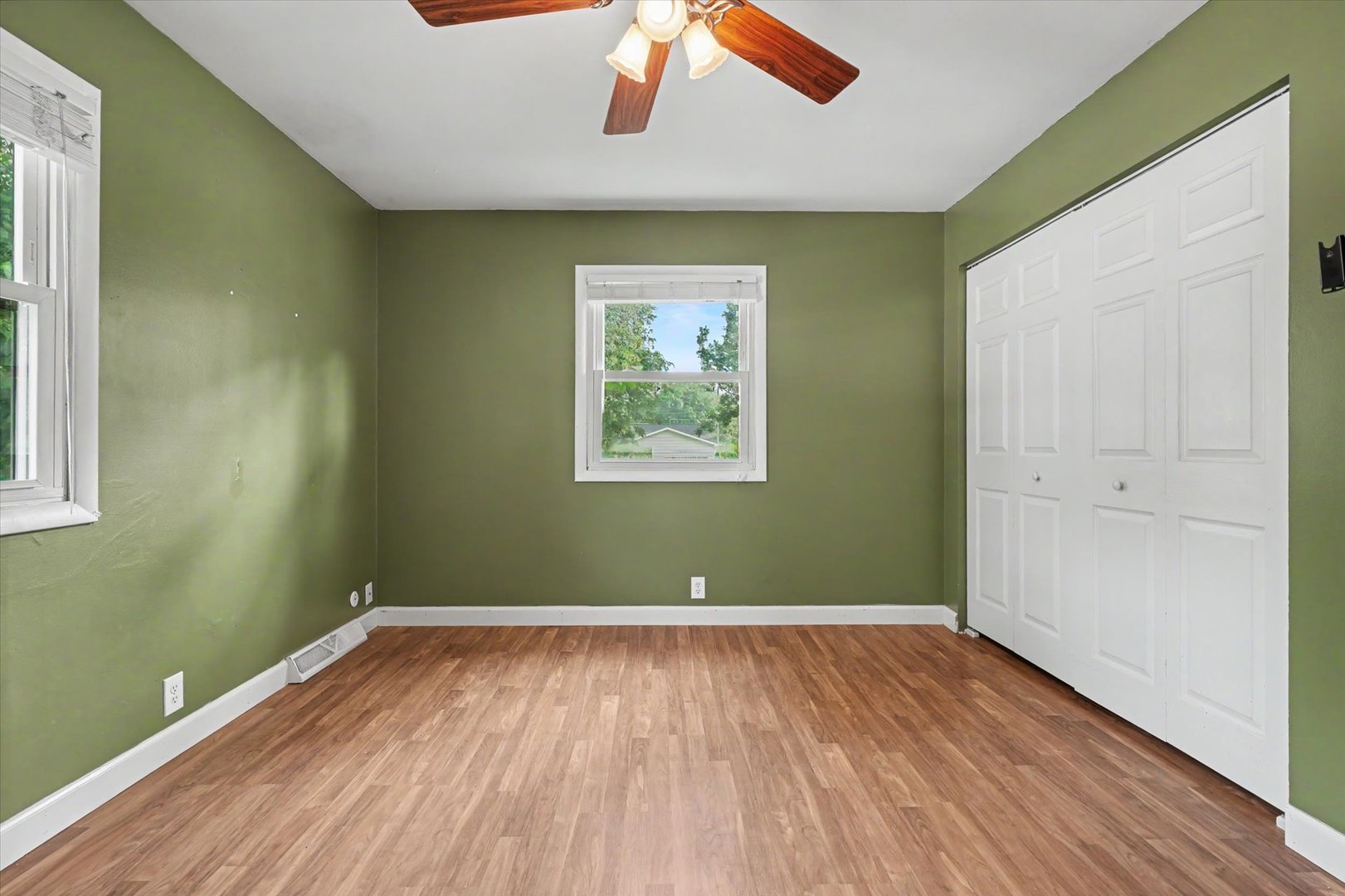 2401 Arden Drive