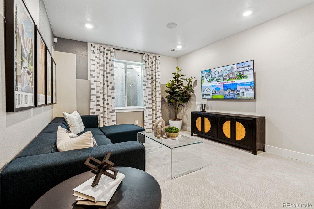 17065 W 92nd Loop