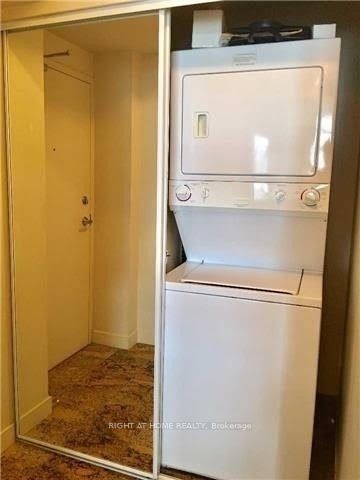 35 Mariner Terr 1205