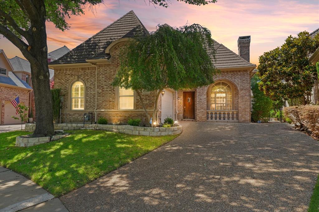 2349 Briar, Court Frisco, TX