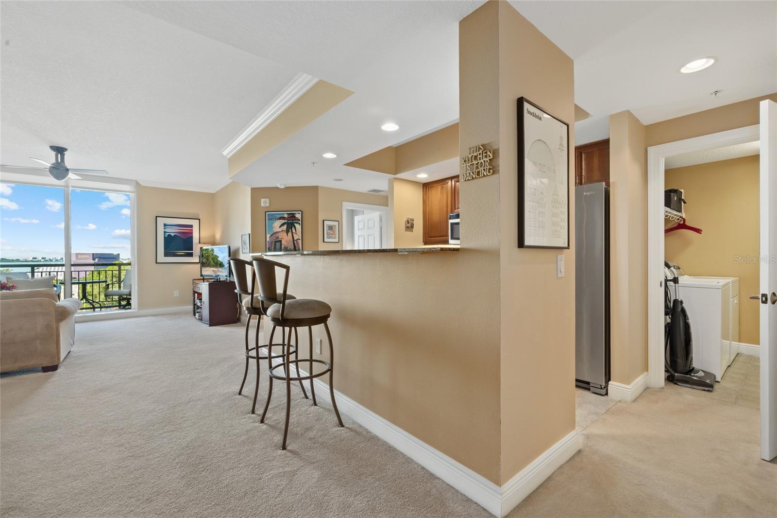 800 N Tamiami Trail 611