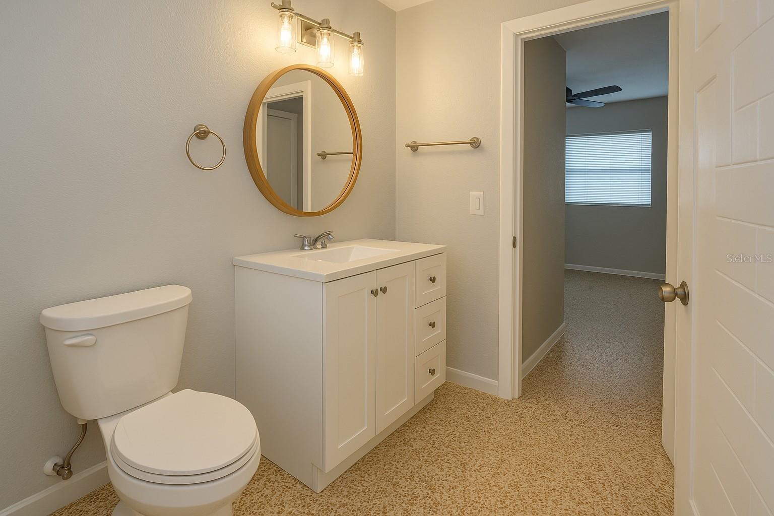 3421 W Abdella Street