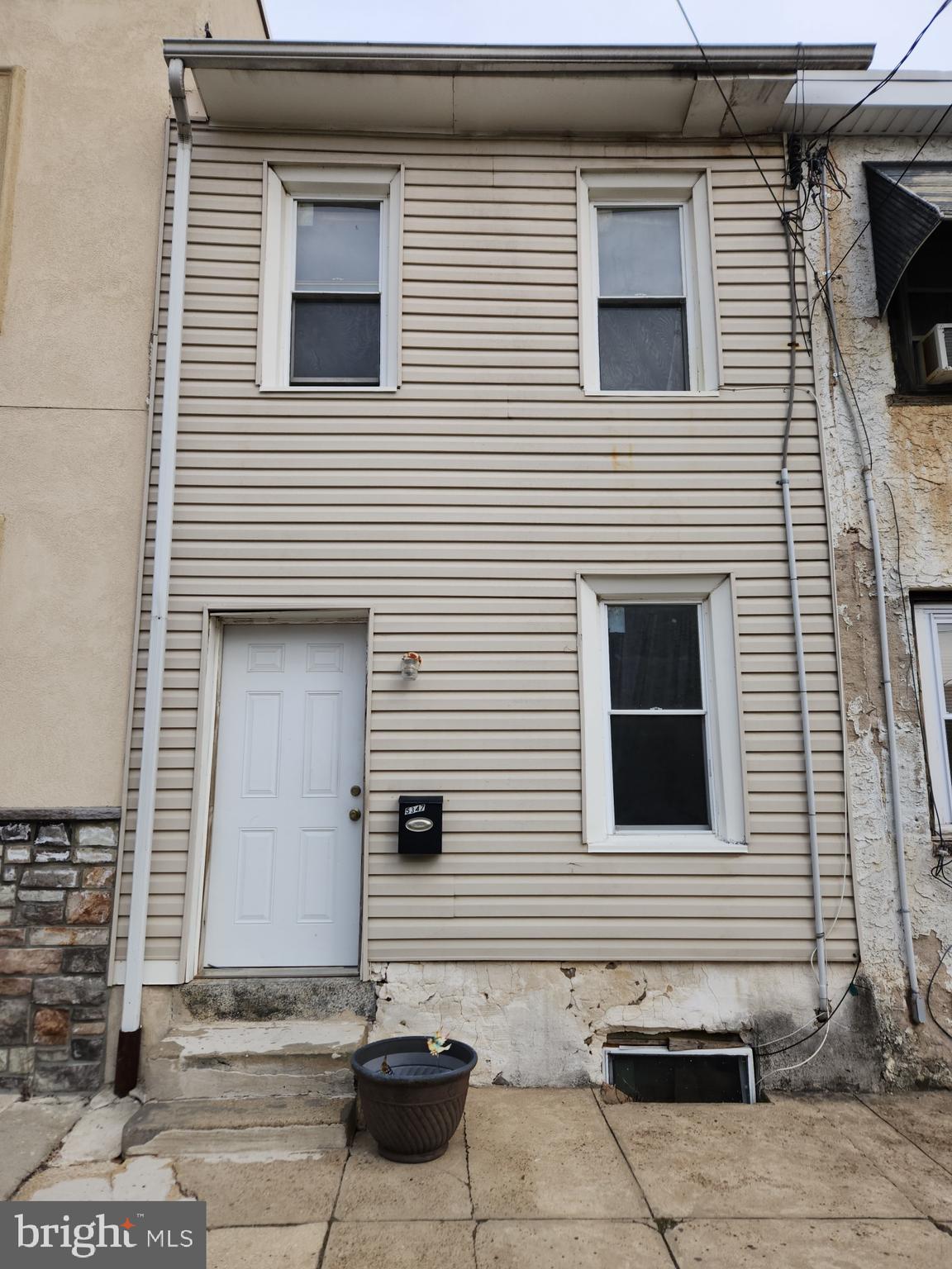 5347 Priscilla St  