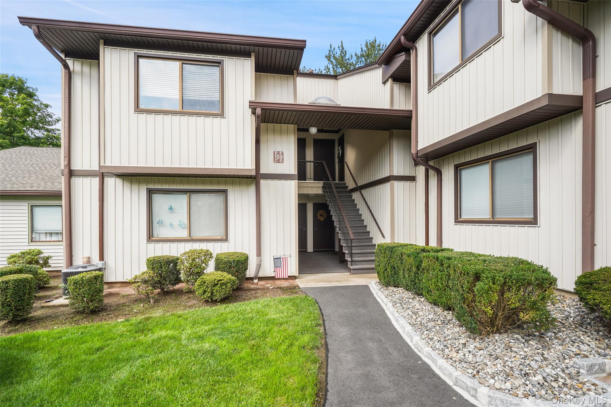109 Village Road D