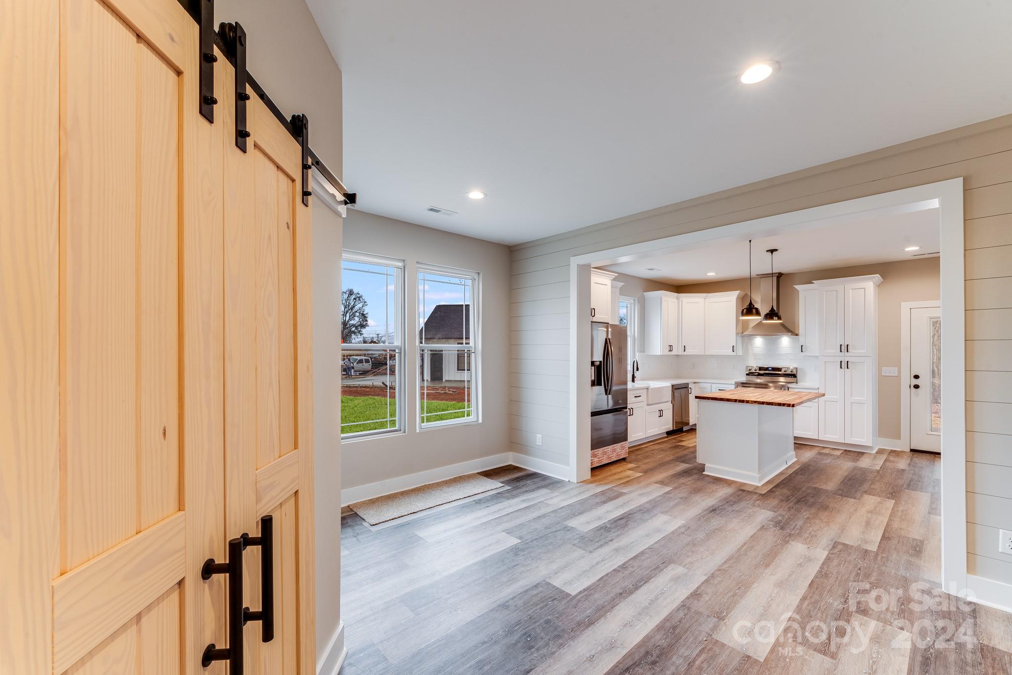 27687 Taylor Lane