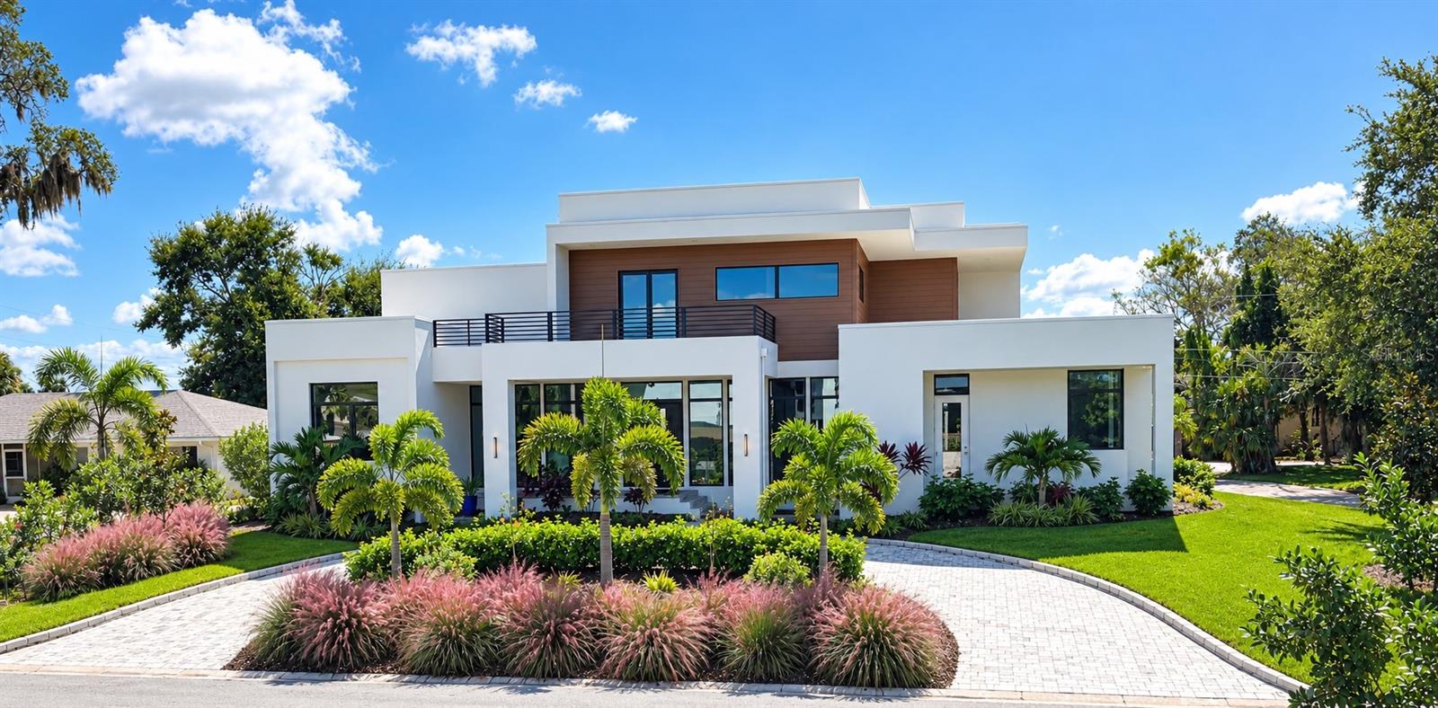 2110 Michele Drive, Sarasota, FL