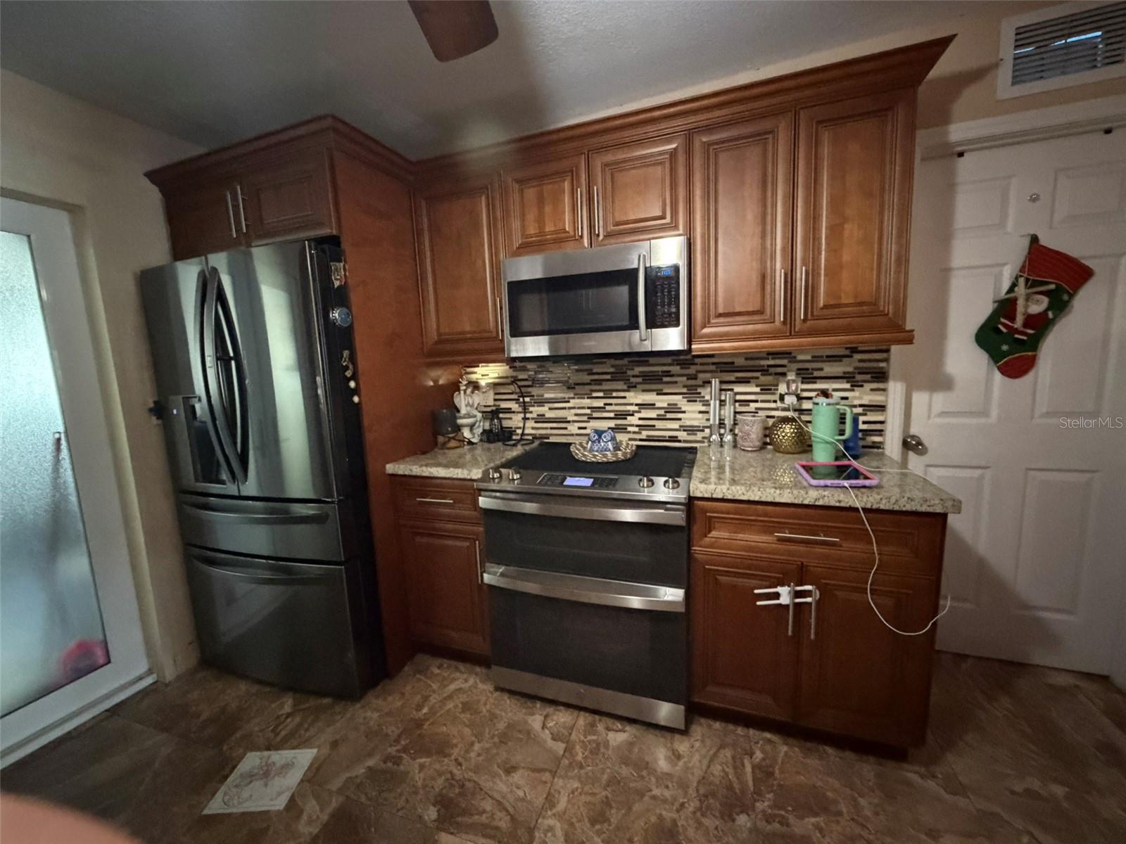 131 E 39th Street