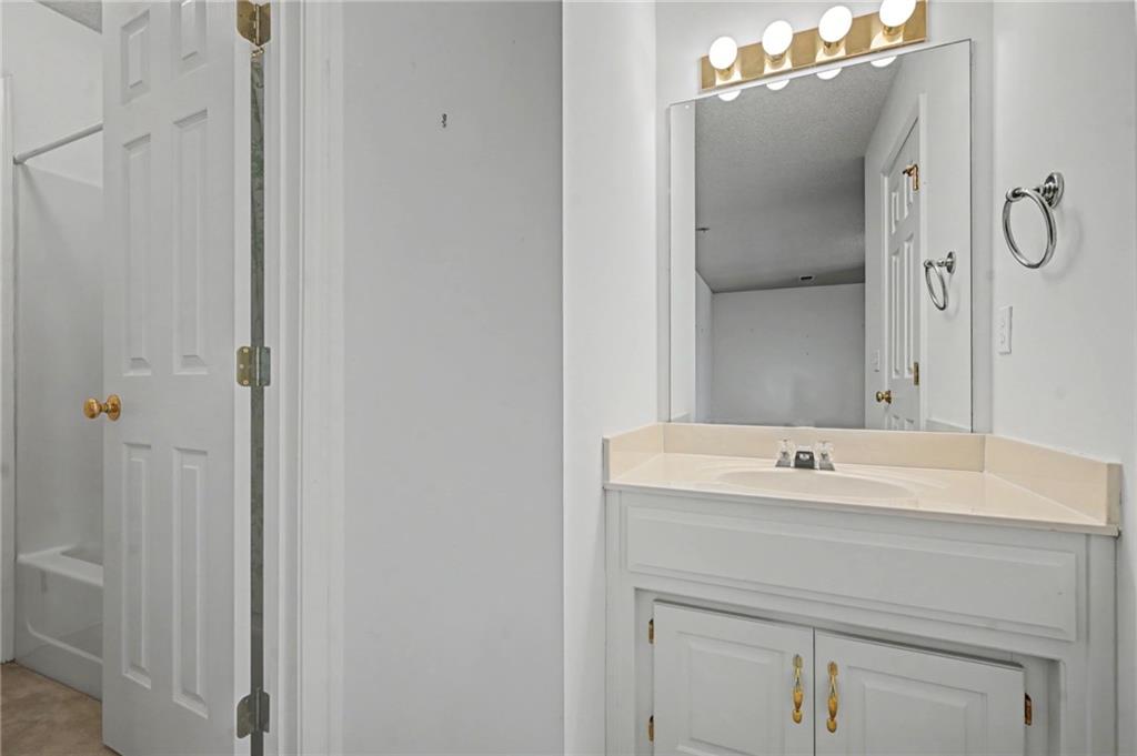 6817 W 156th Terrace