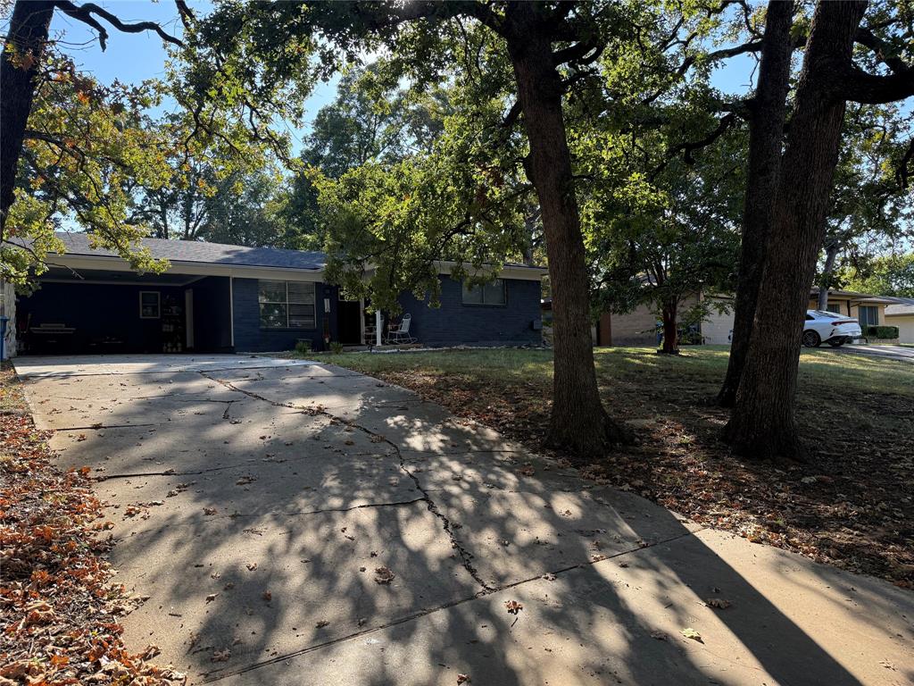 110 S Hickory Avenue