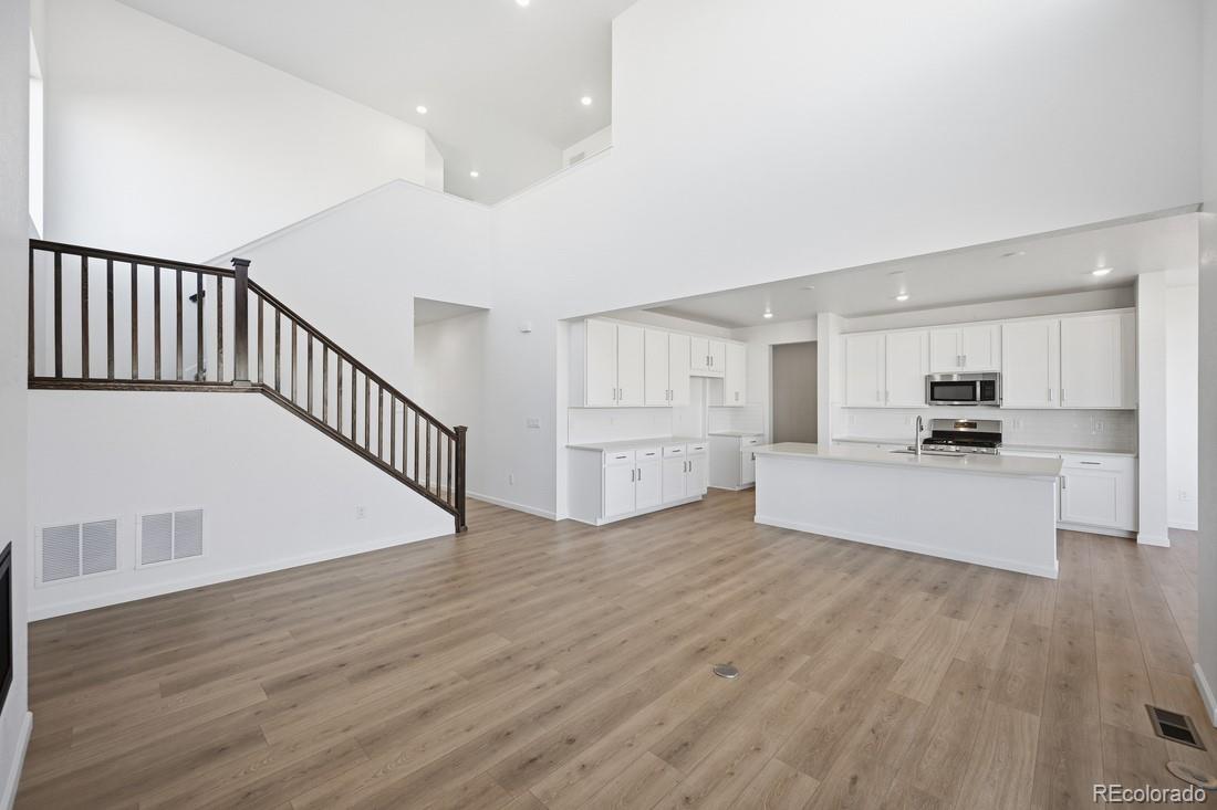 16955 W 92nd Loop