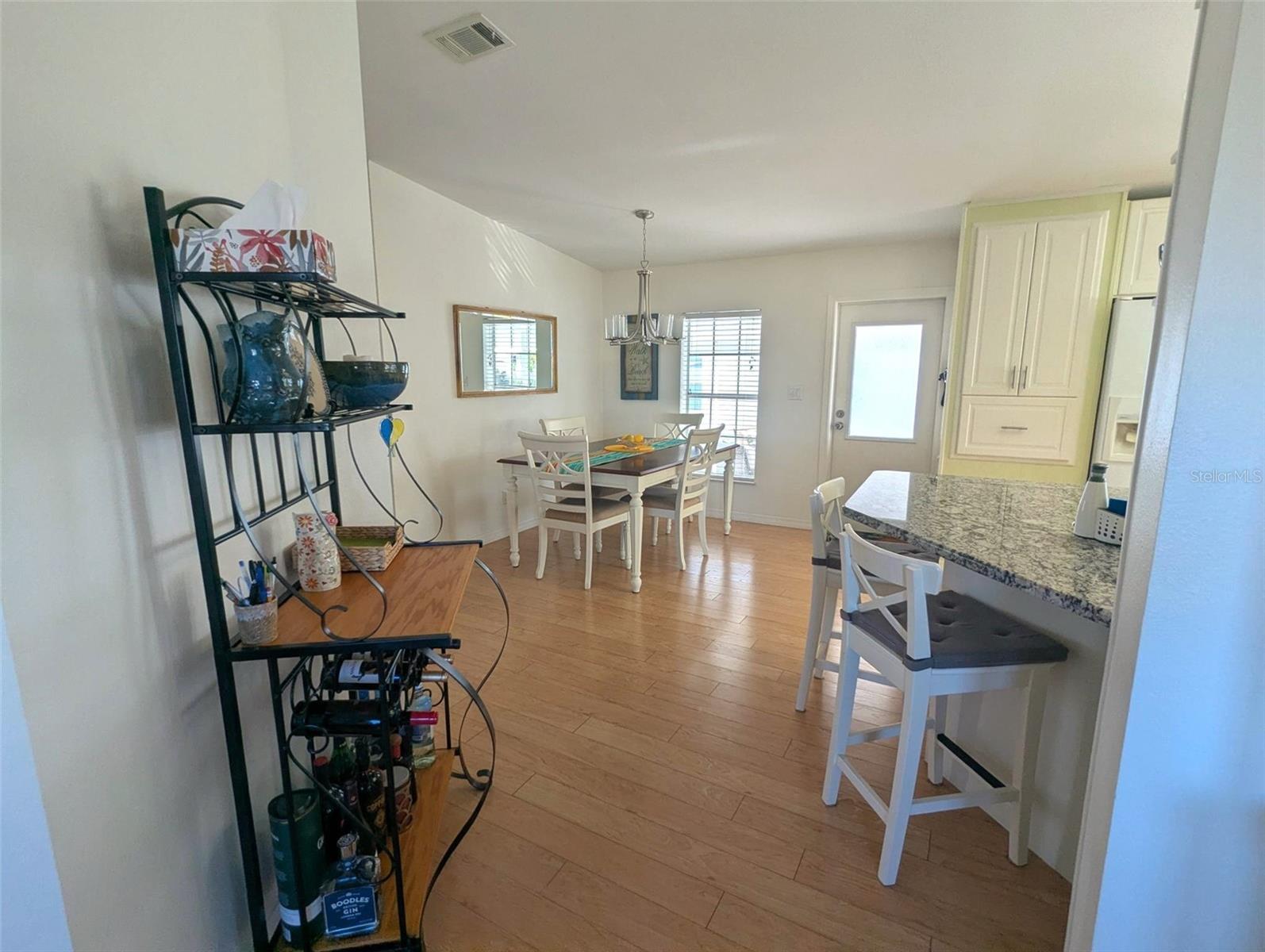 2100 Kings Highway 261