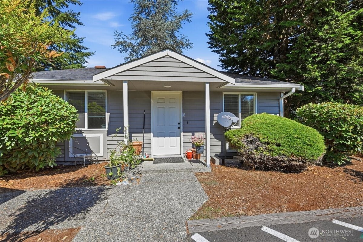 406 E Pioneer Street A