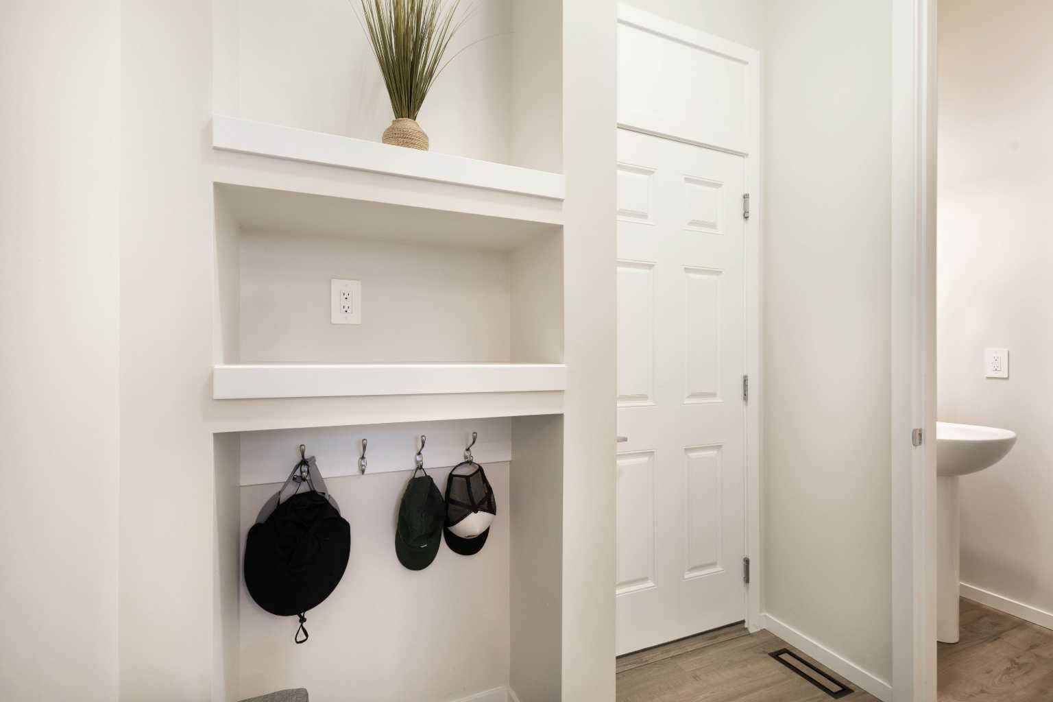 33 Carringham Heights NW