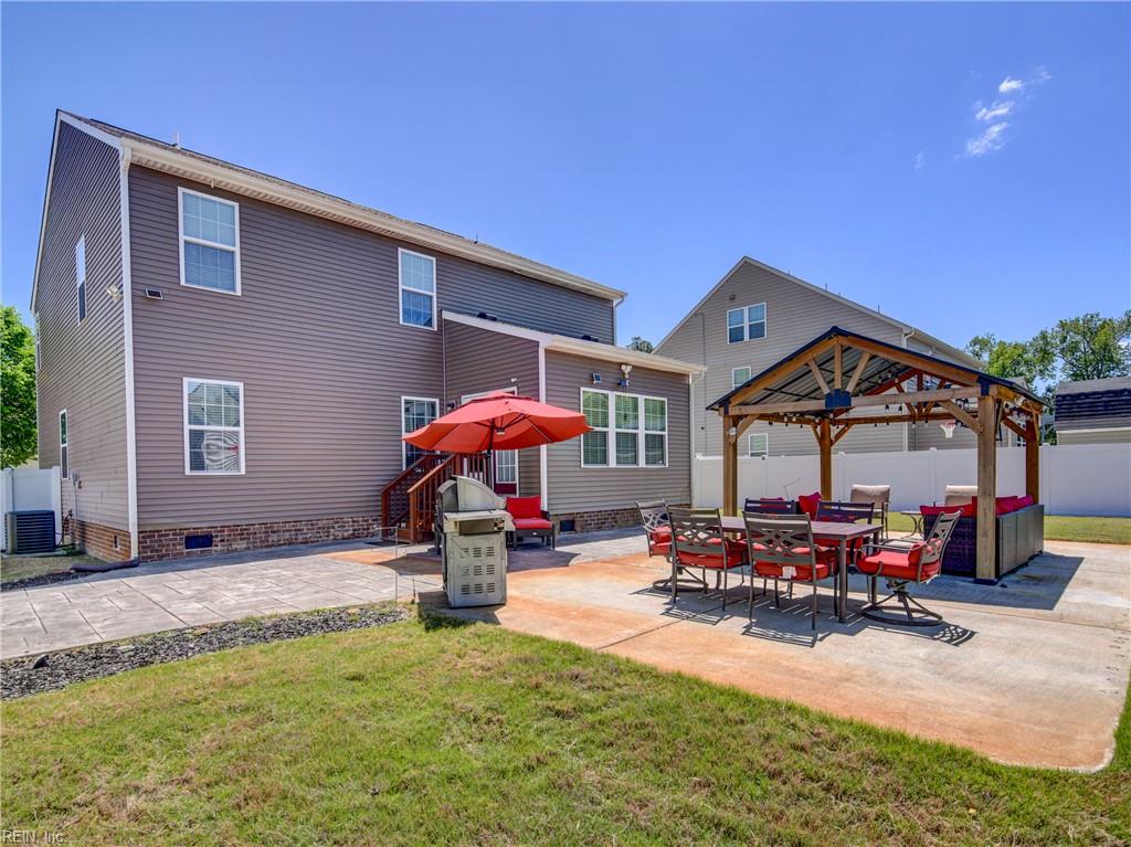 1716 Fishers Cove