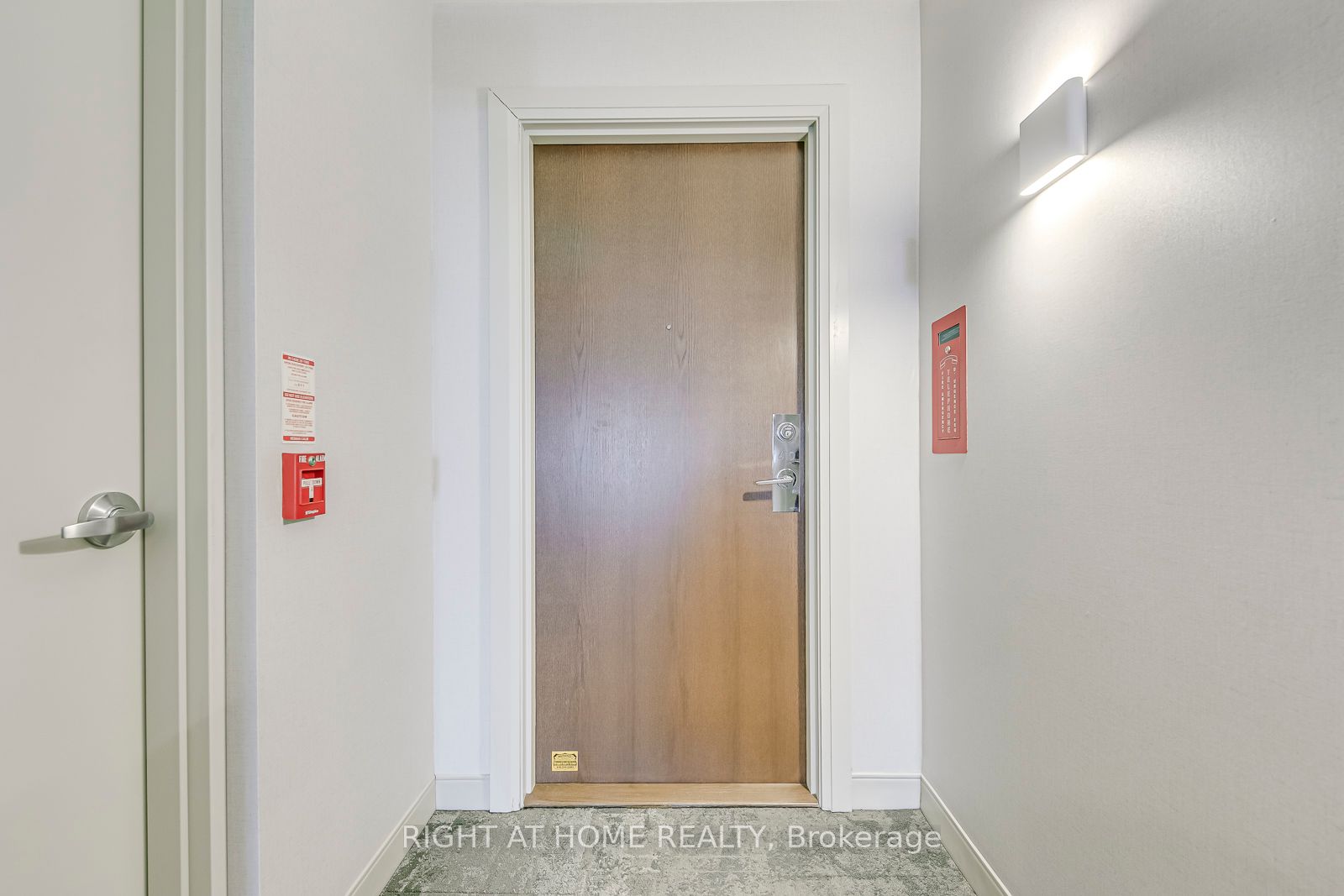 2560 W Eglinton Ave 610