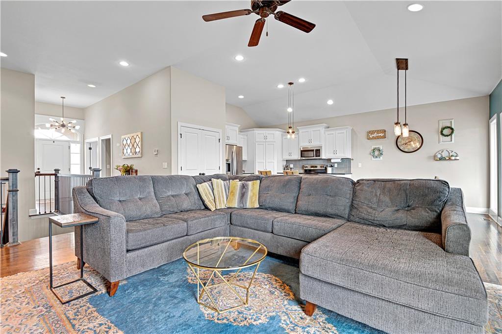 5809 N Liberty Avenue