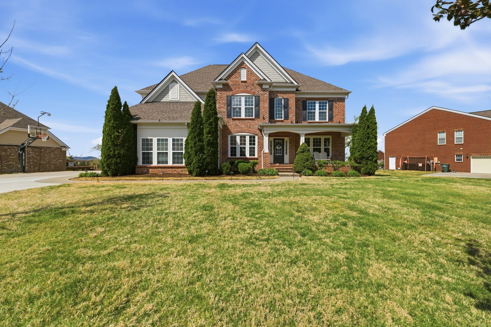 719 Thurrock Cir — sold
