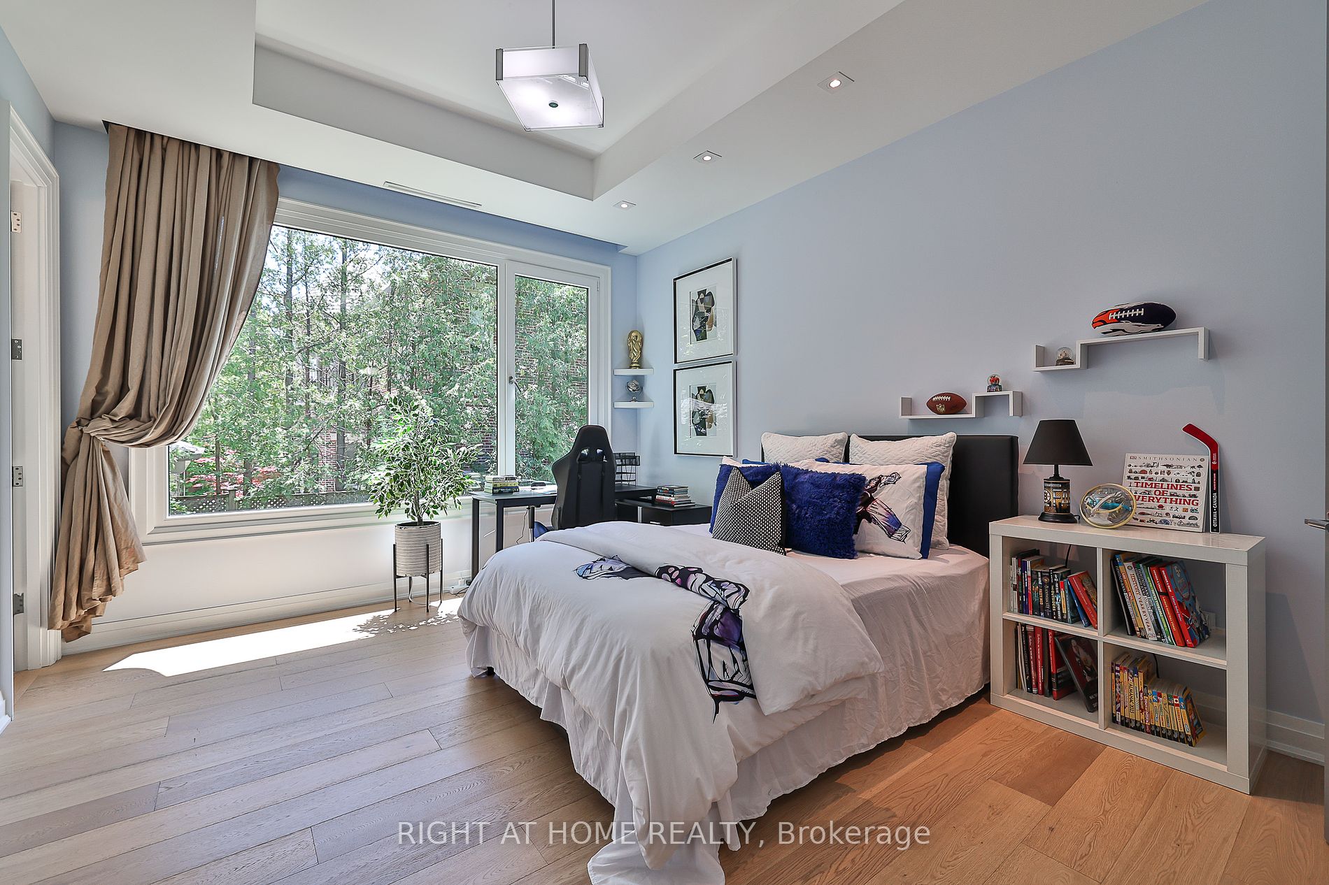 179 Old Yonge St