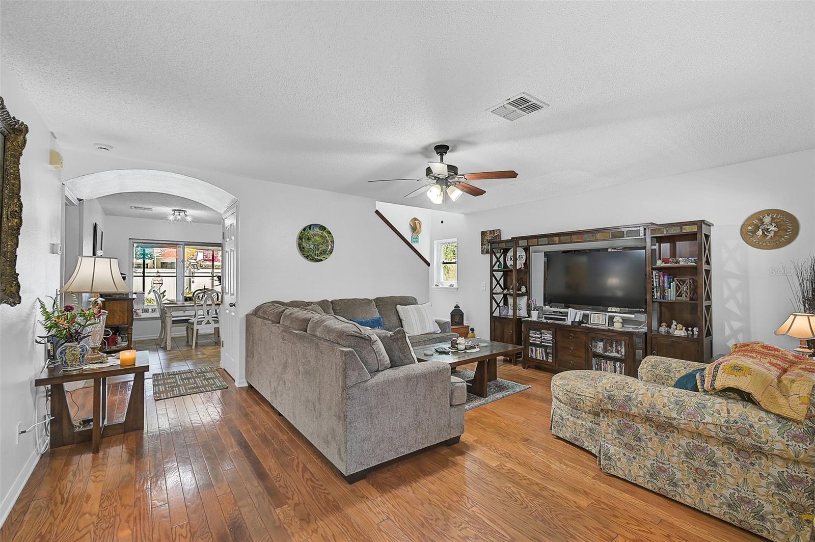 3611 Chinaberry Lane