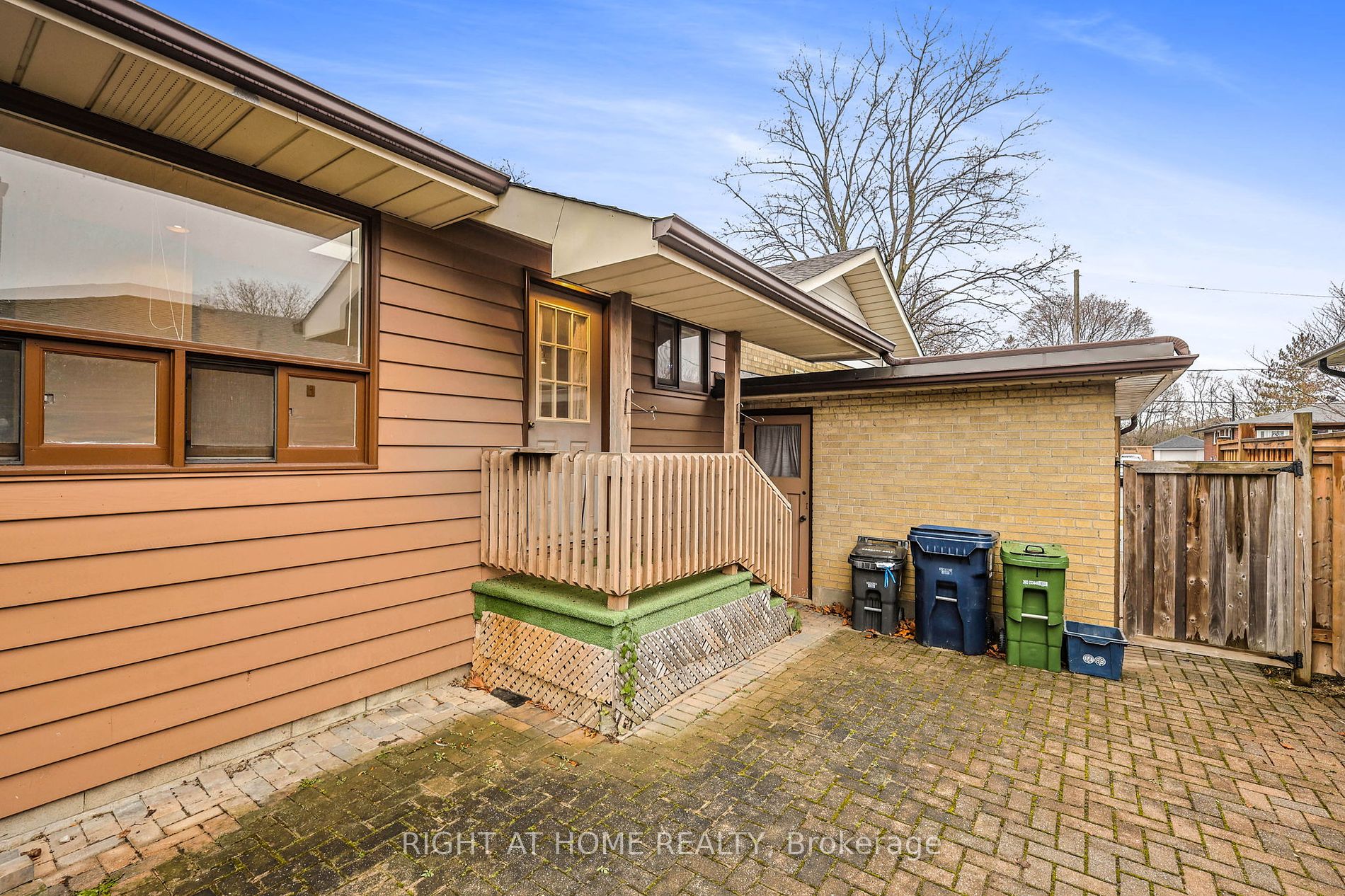 74 Cornerbrook Dr