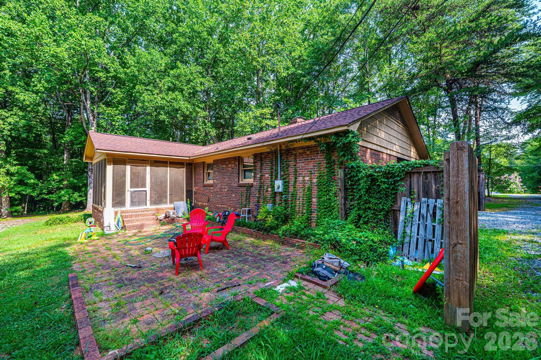 1113 Ponderosa Road