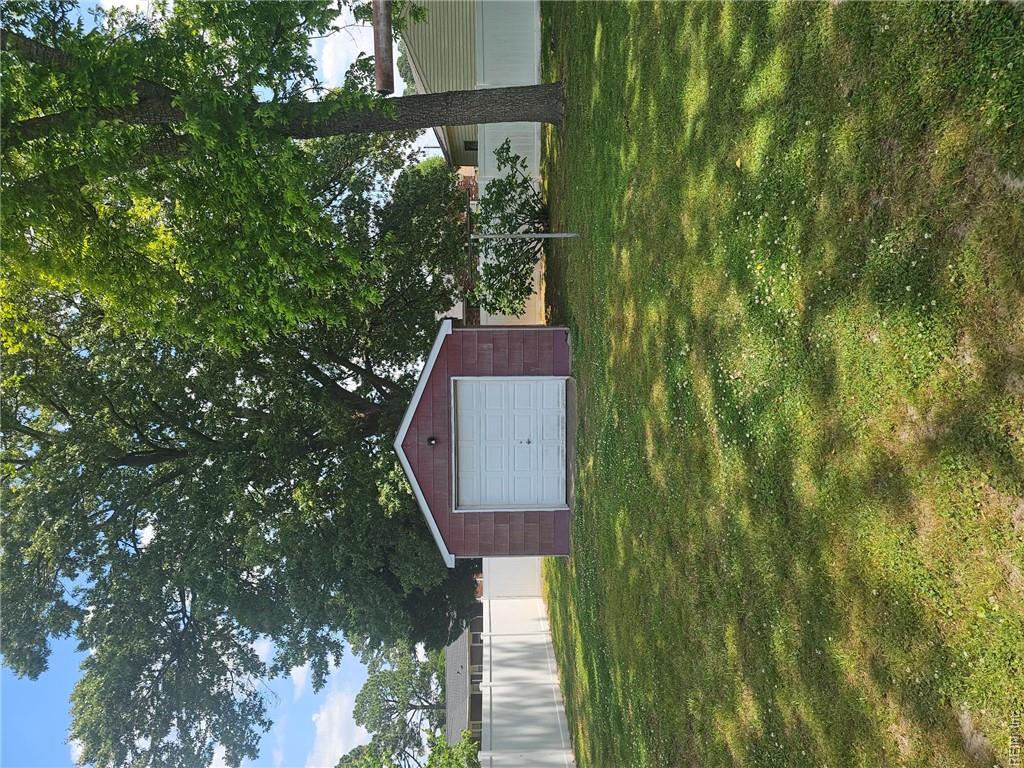 309 Lenore Trail