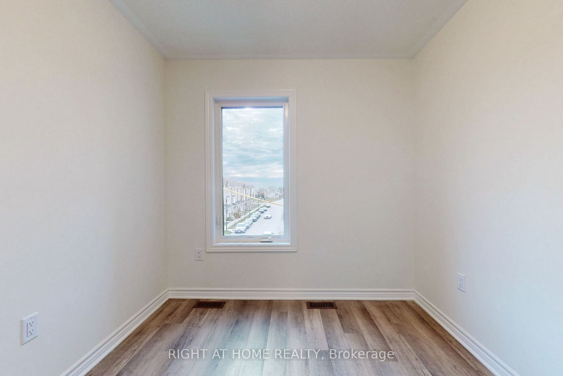 1034 Reflection Pl 207
