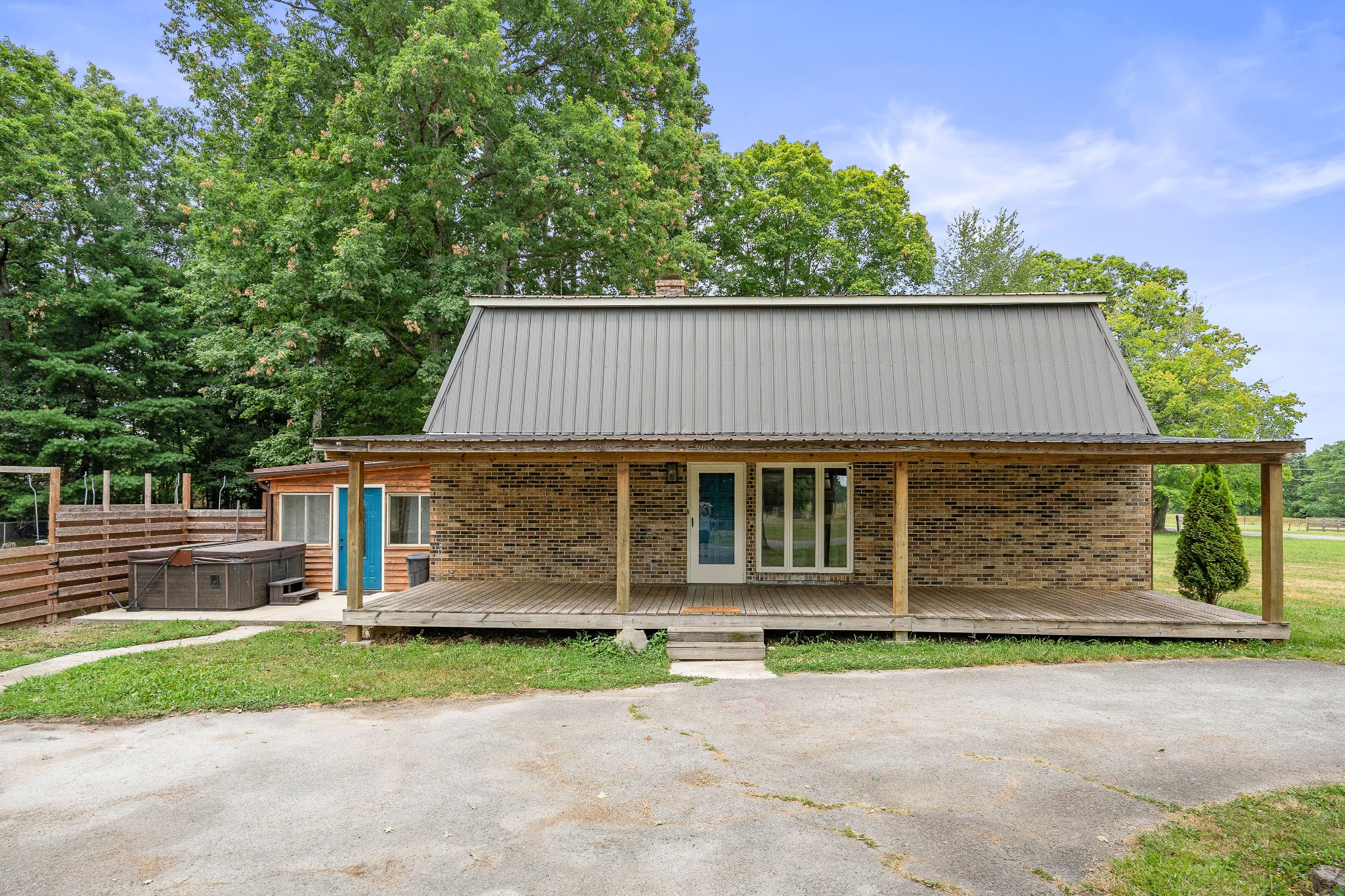 573 Big Hurricane Rd