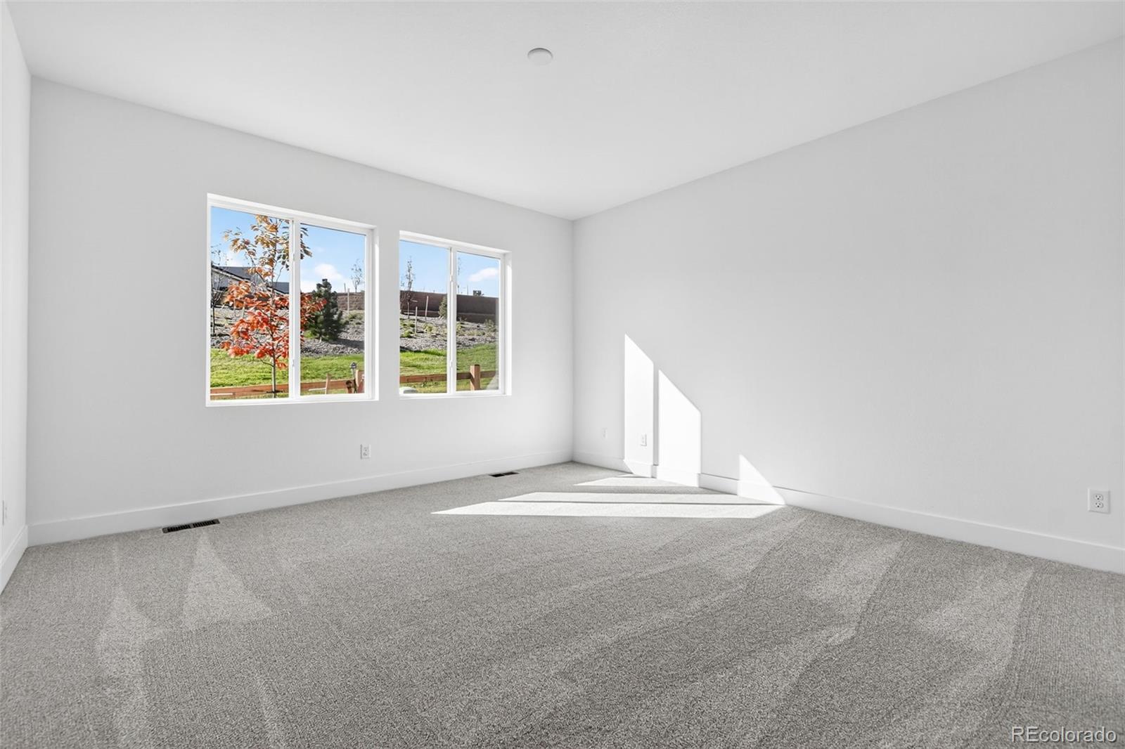 17136 W 92nd Loop