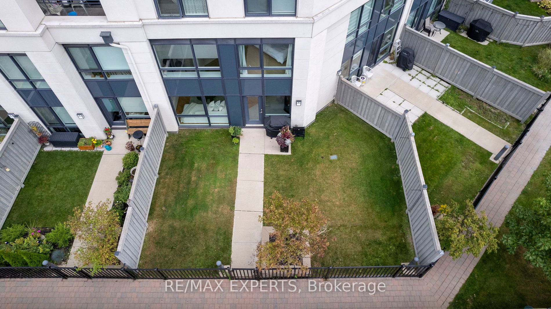 24 Woodstream Blvd 102