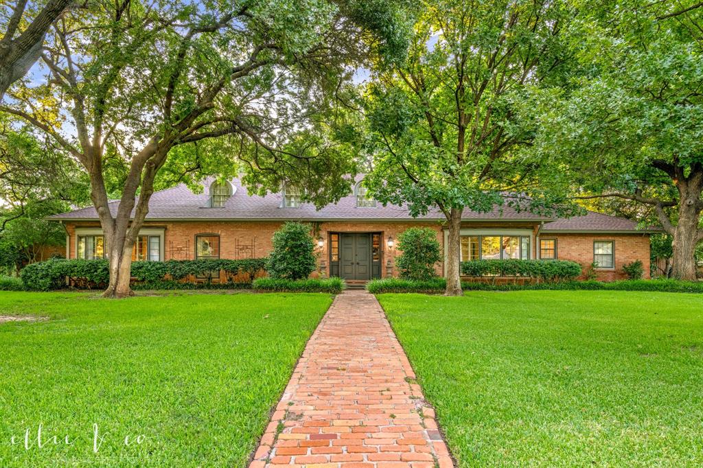 1133 S Leggett Drive