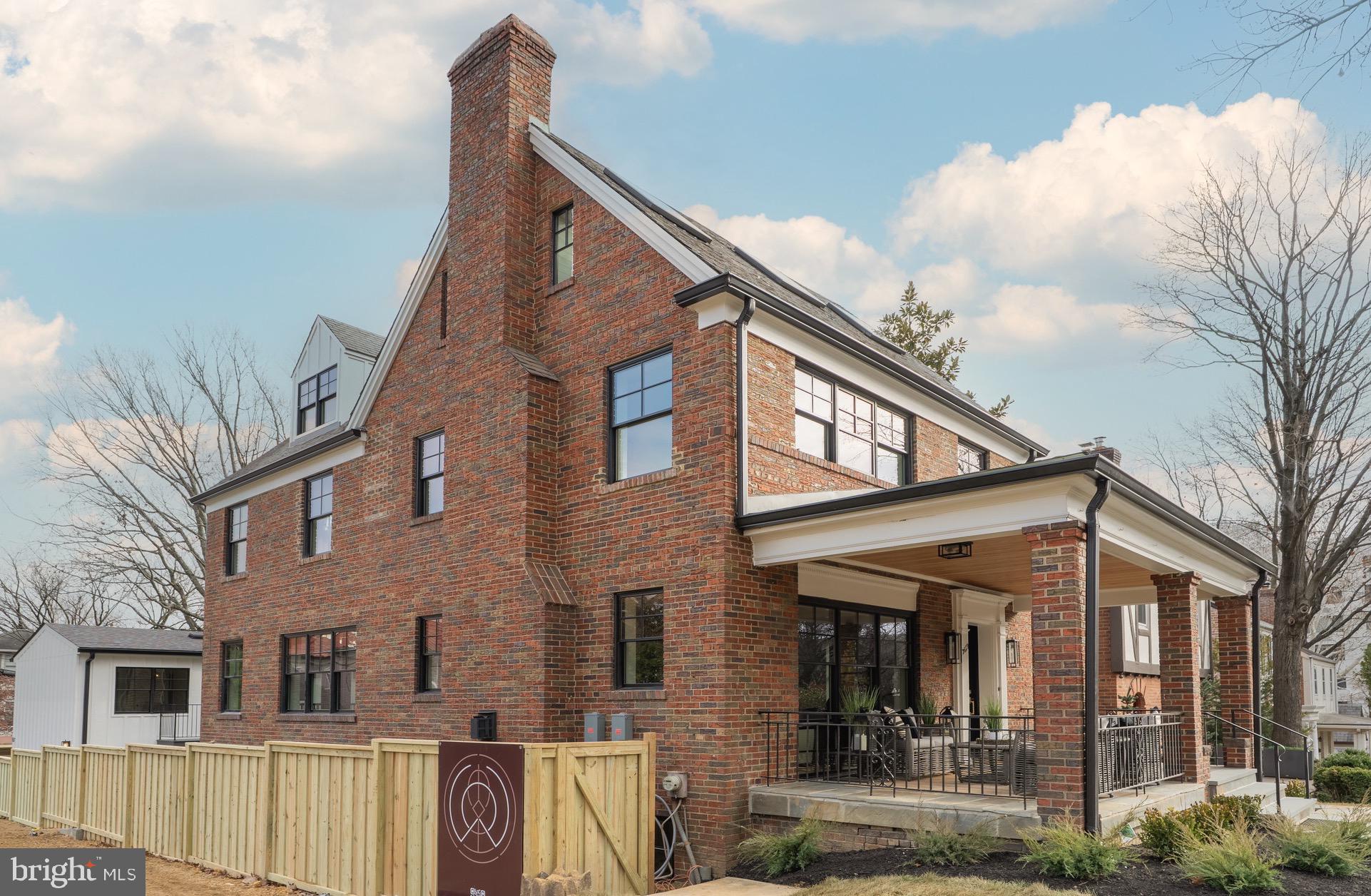 2619 Wisconsin Avenue NW