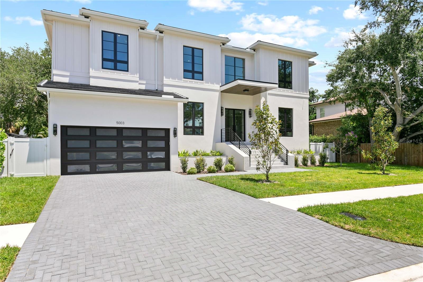5003 W Poe Avenue