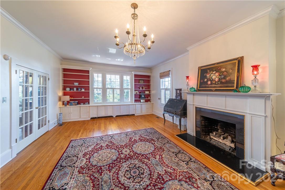 600 West Union Street