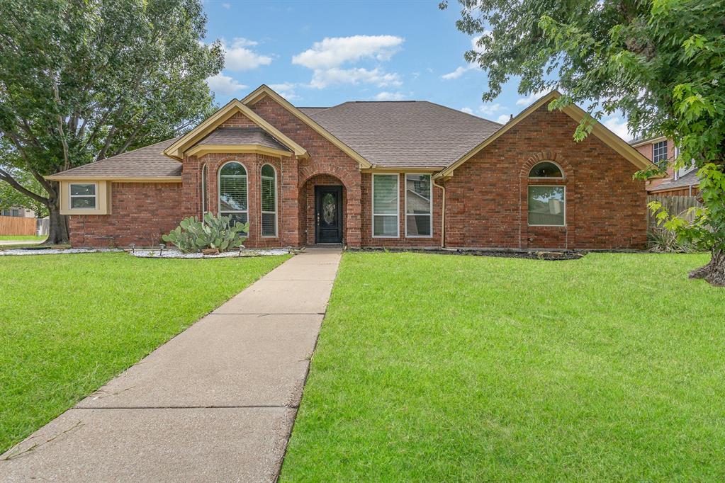 Welcome to 5 Silver Rock Dr a well-maintained, spacious one story home that is situated in a corner lot on the sought after Trophy Club. This home offers 3 bedrooms 2.5 baths and approximately 2,076 sq ft of living space giving plenty of living areas for those that enjoy entertaining or need a spacious home. As you walk in you are welcome to a separate dining room on the left that flows into the large living room with vaulted ceiling, wet bar and brick veneer fireplace. The eat-in kitchen features white cabinets, granite counter top, a bar-height counter space and a breakfast area. This home offers a family room that has it's own closet and a half bath. The sunroom opens to the large fenced in backyard. The primary bedroom features 2 walk-in closets, a large dual sink vanity with granite countertop, shower and a jetted tub. The other 2 bedrooms have their own entrance to the shared bathroom with their own individual vanity. All tile flooring throughout the living areas, bathrooms and carpet in the bedrooms. Don't miss out on the opportunity to owning a home in the Trophy Club near parks, trails, zoned to the exemplary Northwest ISD schools. Located with easy access to HWY 114 making it easy to commute.
