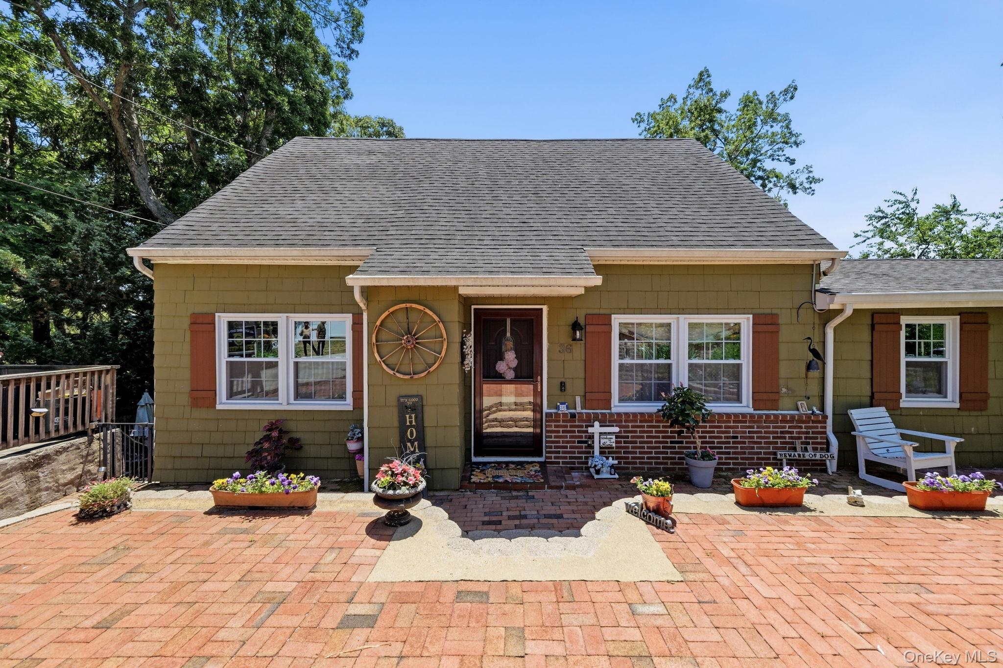 36 Sayville Road