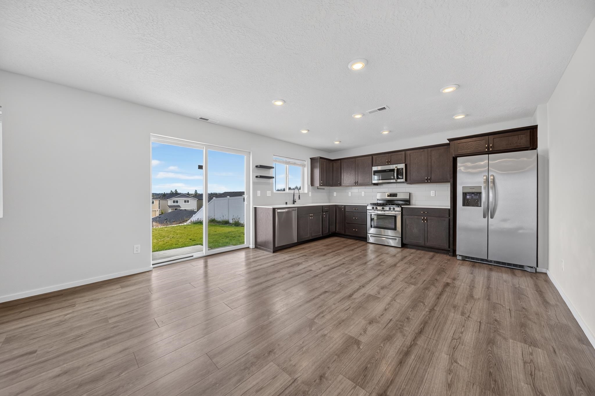 4440 W Bedford Ave