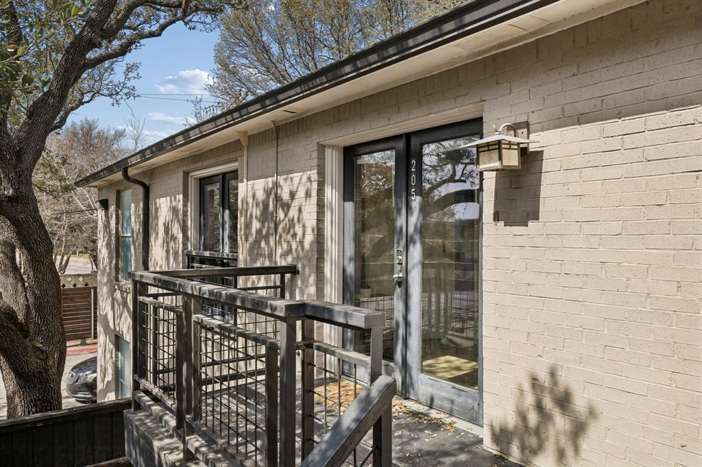 7730 Meadow Road 205