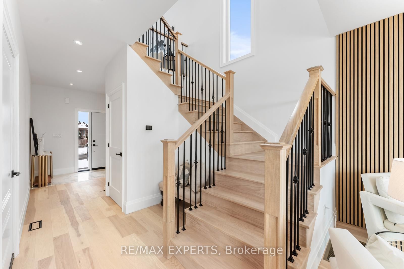 71 Hawkview Blvd