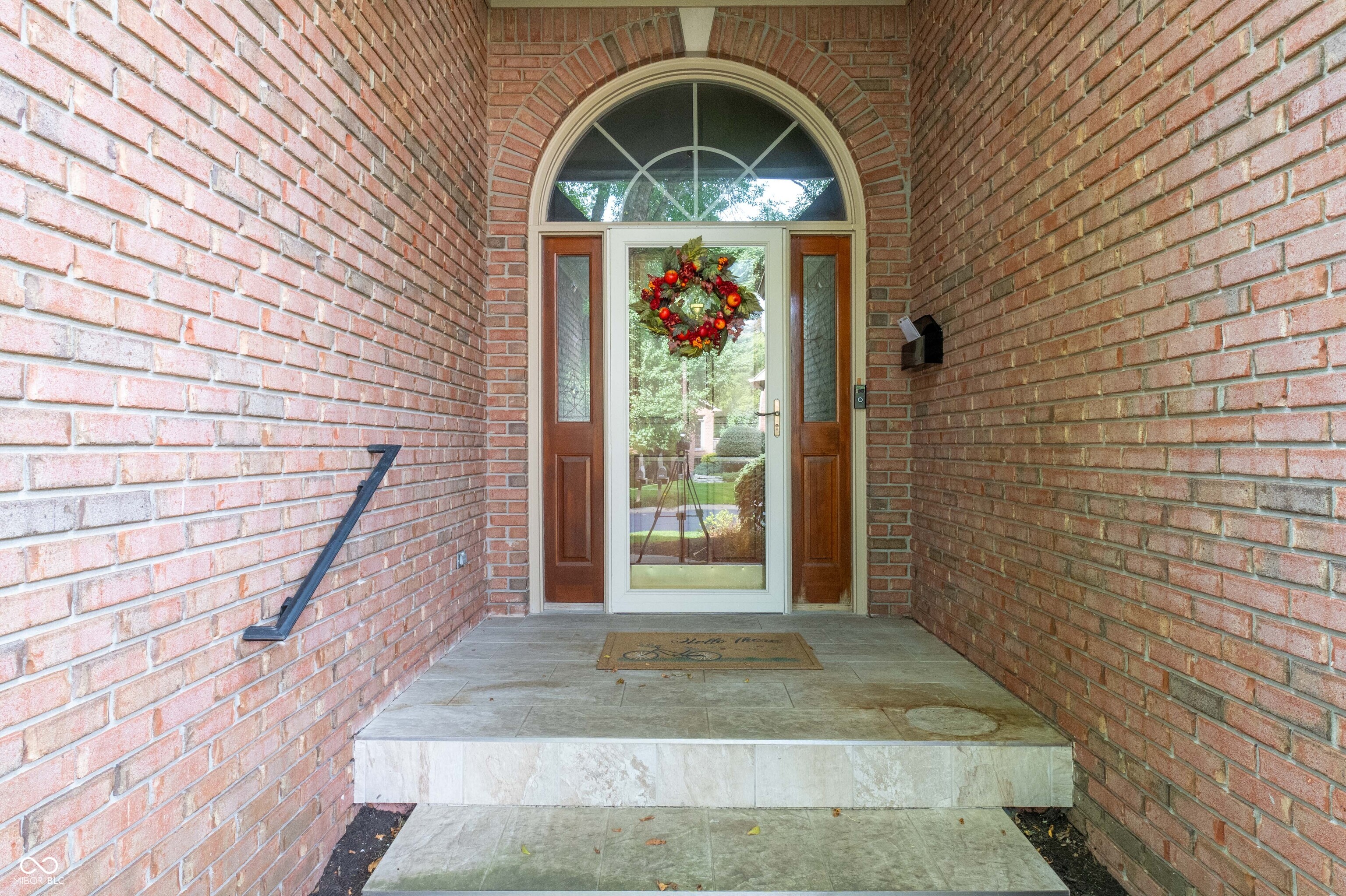 1701 Pathway Drive N